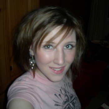 Profil de Lyndia, 22 ans, Annonces sex à Saint-Robert (Québec)